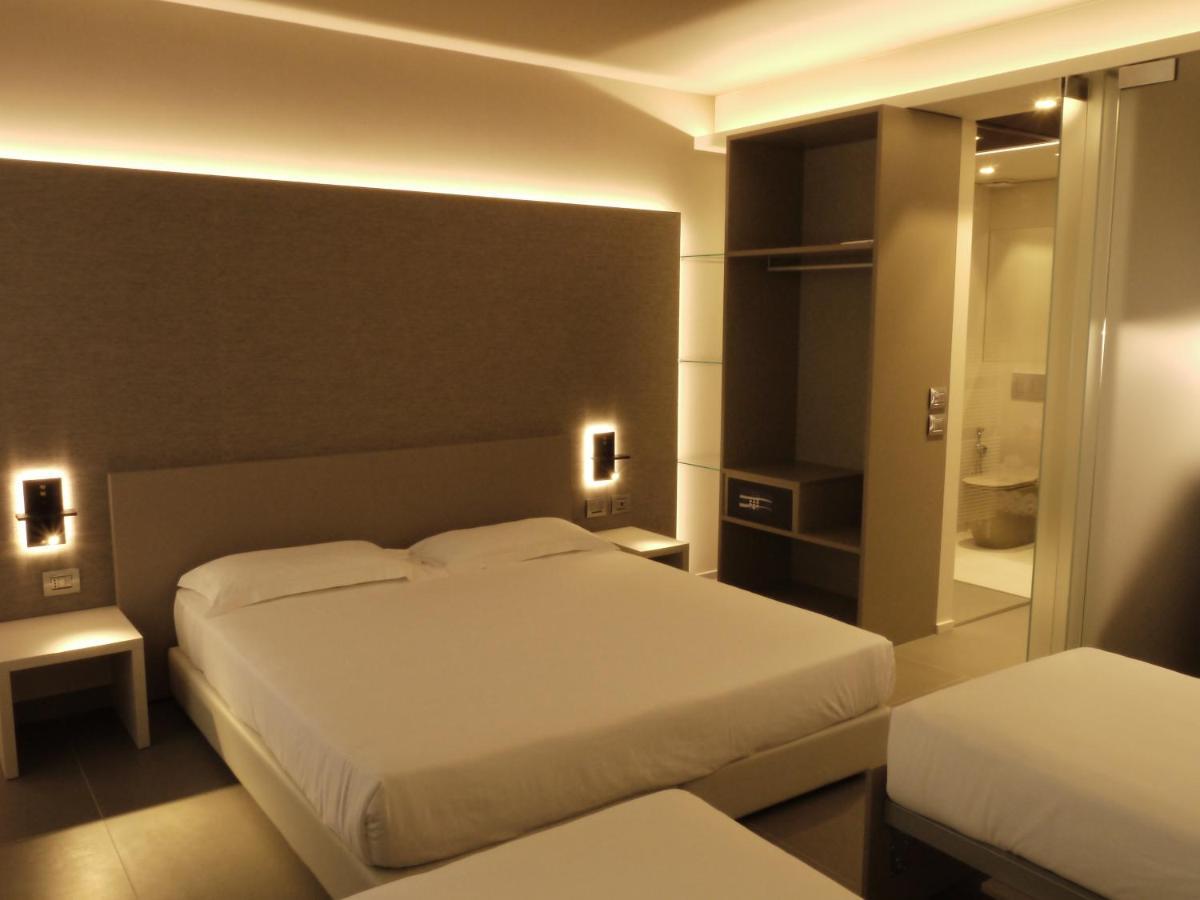 Rb Del Teatro&Apartaments Ίμολα Εξωτερικό φωτογραφία