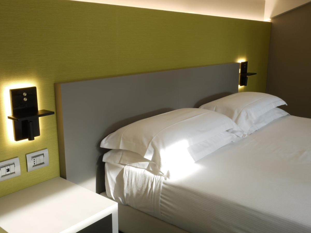 Rb Del Teatro&Apartaments Ίμολα Εξωτερικό φωτογραφία